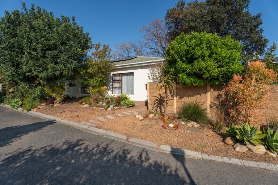 3 Bedroom Property for Sale in Roundhay Western Cape